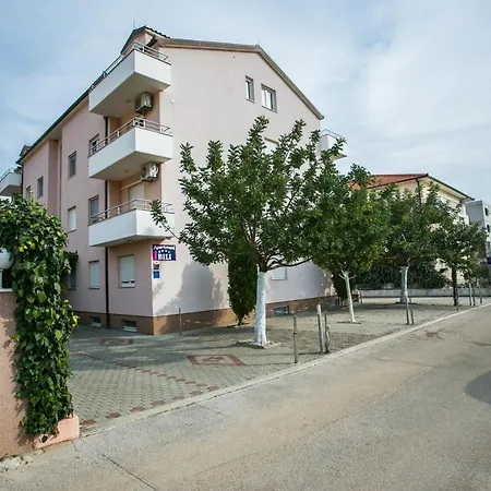 Apartment Bili *