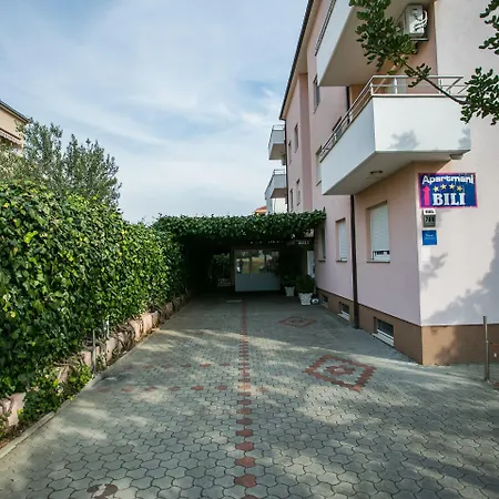 Bili * Traù